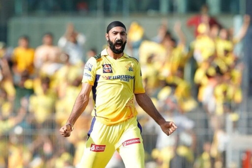 Simarjeet Singh brilliant bowling performance to help CSK win the match.